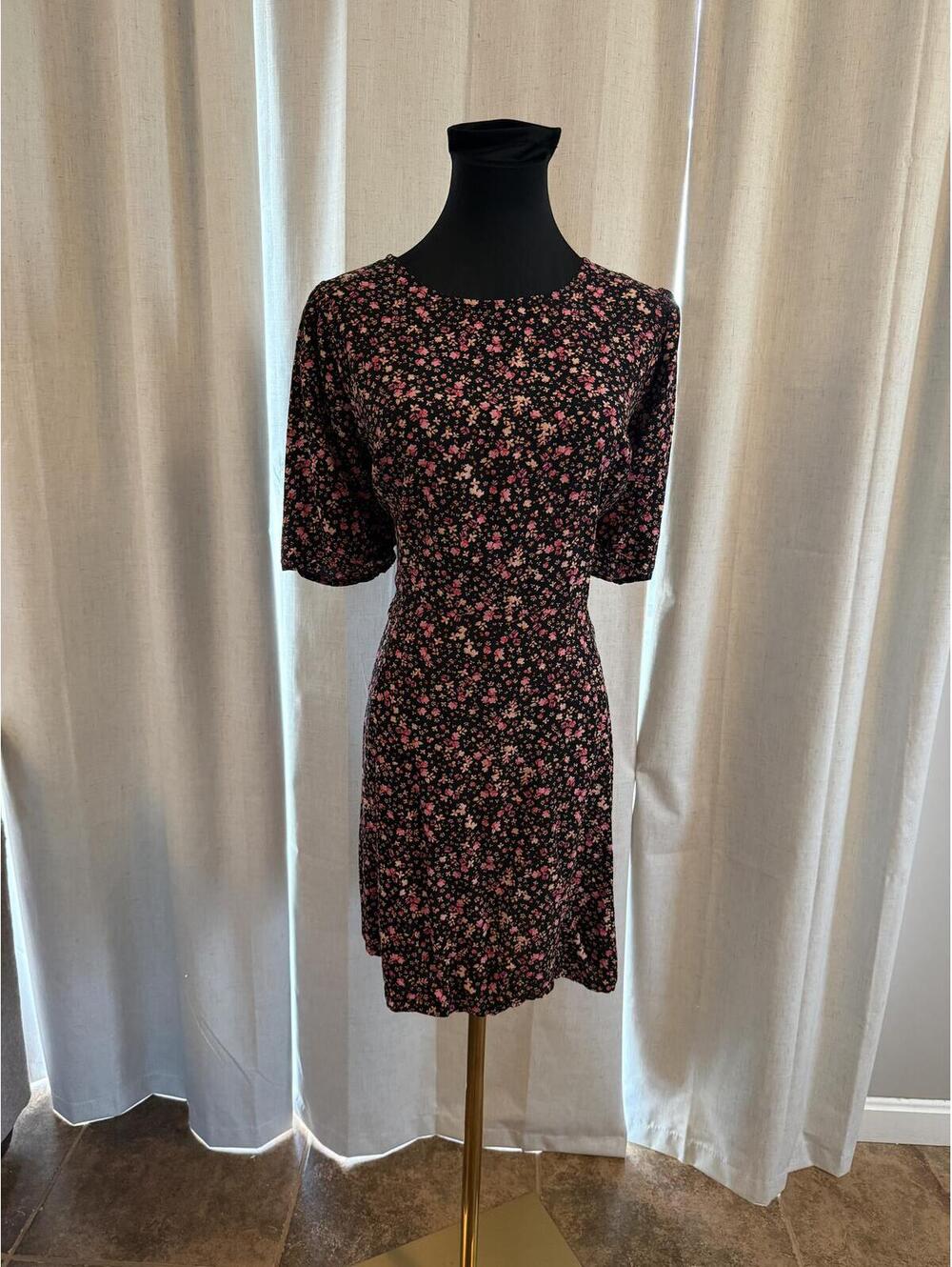 Old Navy XXL Black Floral Rayon Dress with Open Back